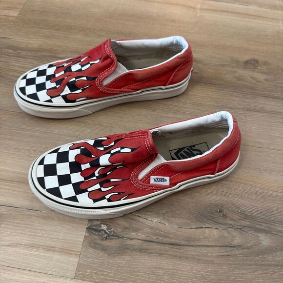 Vans Classic Slip On Checkerboard Flame Red Blood Drip Graphic Shoe Kids 4Y - Picture 3 of 10